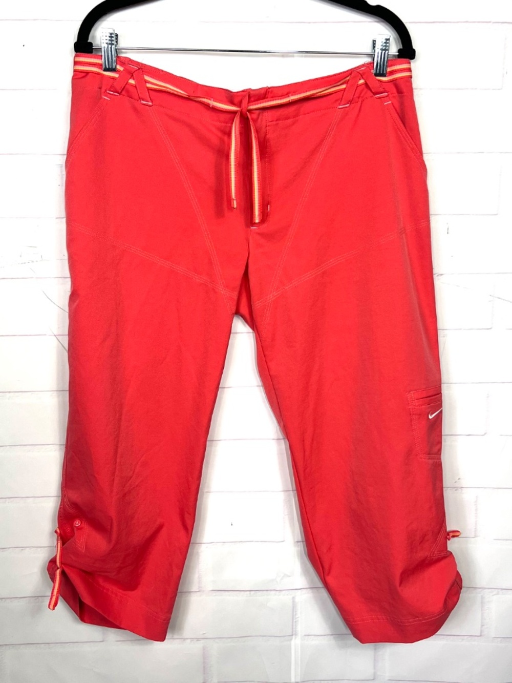 |•NIKE•| Coral Crop Activewear Athletic Pants Size L (12-14) - Picture 2 of 9